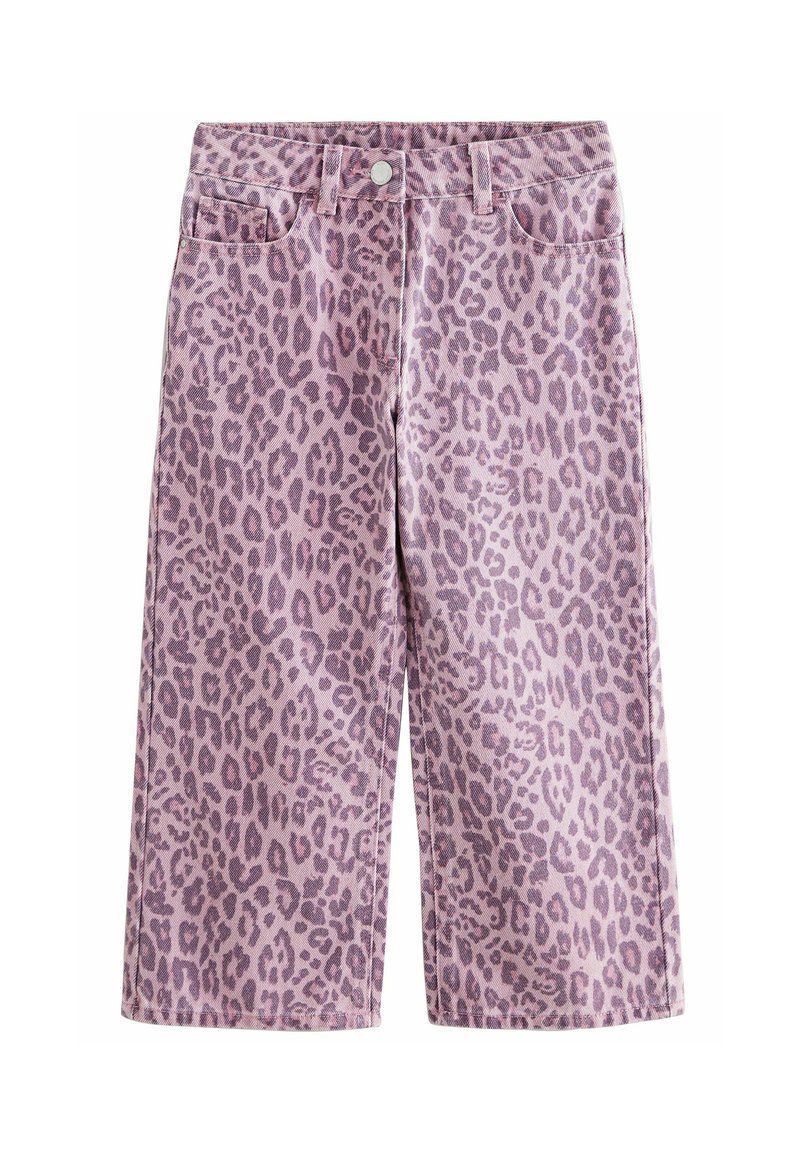 Shorts in denim rosa con motivo leopardato, vita alta, tasche frontali e chiusura con bottone e cerniera.