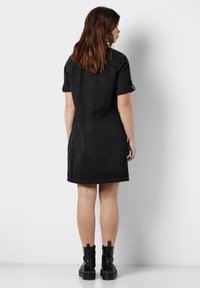 Noisy May NMNEW DRESS - Teksakleit - schwarz