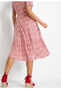 bonprix Vestido informal - red