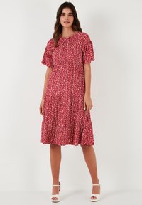 LELA Slim Fit - Dnevna haljina - red