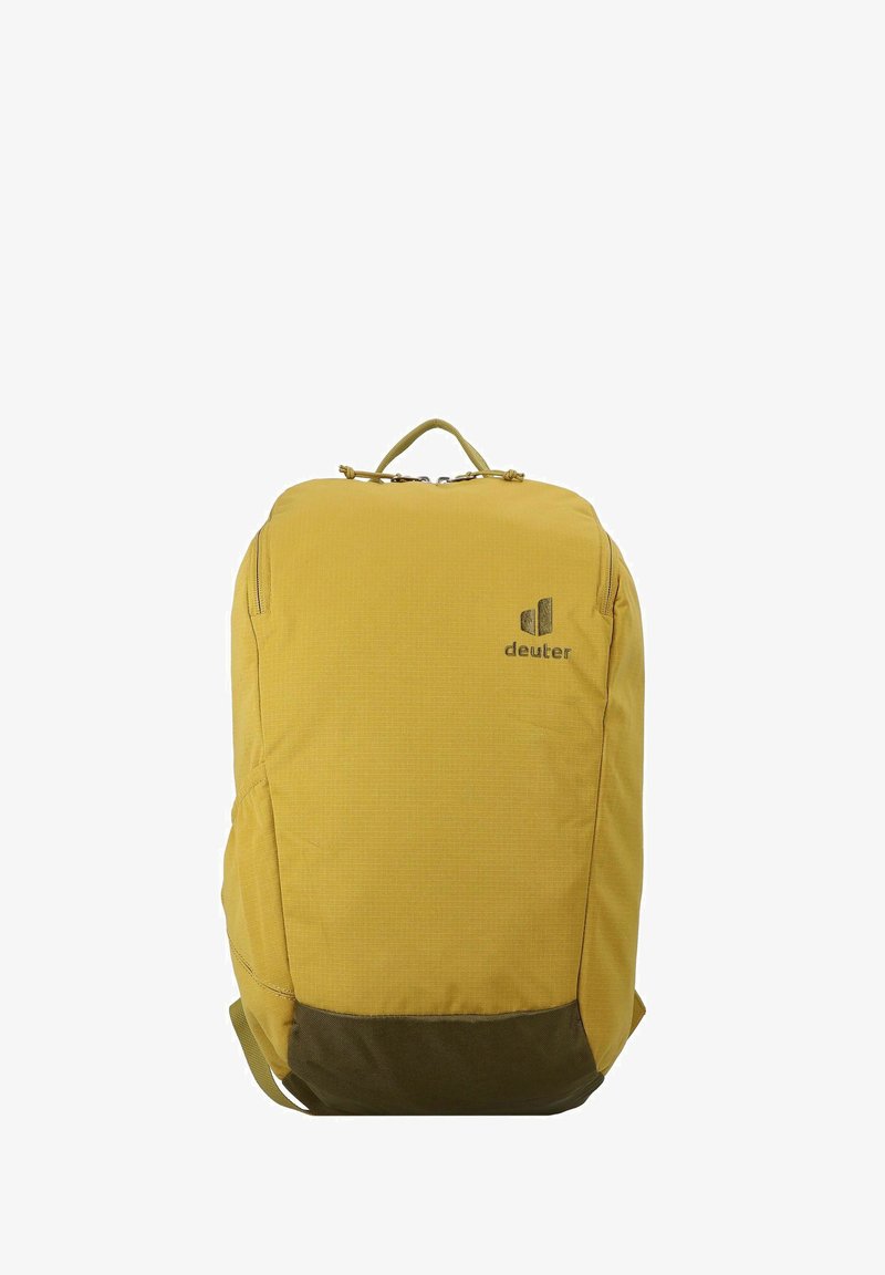 Zaino in tessuto giallo con una texture liscia, manico superiore, chiusura zip e base verde scuro; presenta un logo sulla parte frontale.