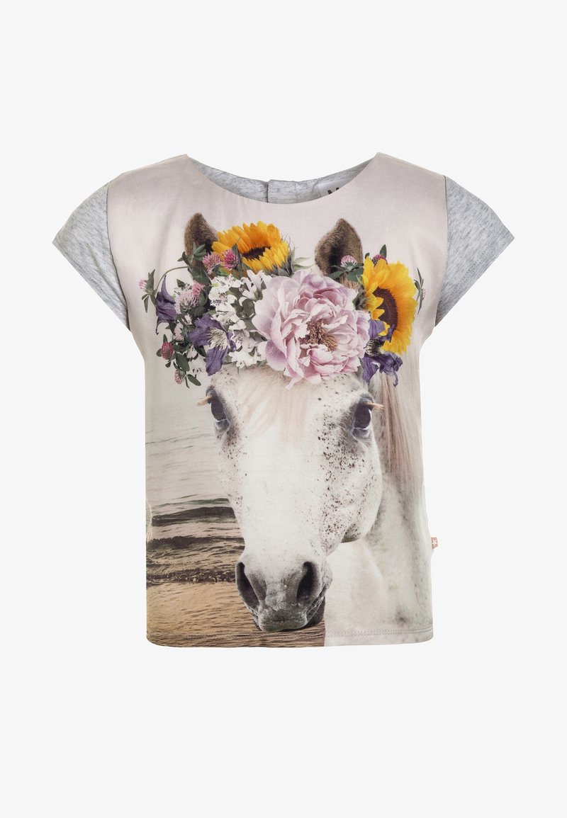 Krátký rukáv top s grafikou hlavy koně a květinovými akcenty, tištěný na světlém pozadí. Šedé detaily na rukávech.