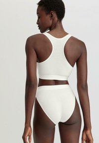 hessnatur WÄSCHE -HIGH WAIST SOFT - Slip - naturweiss