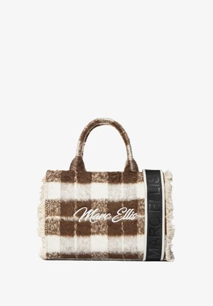 Borsa pelosa a quadri marrone e bianca con texture pelosa, due manici e una tracolla nera con la scritta "Marc Ellis" in rilievo.