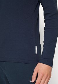 Marc O'Polo LONG SLEEVE TURTLE NECK - Camisola de manga comprida - total eclipse