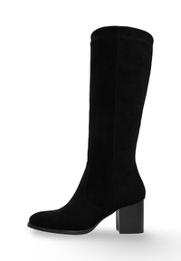 Botte noire en daim, haute jusqu'au genou, avec un bout arrondi, un talon bloc et un design sans couture. Texture lisse et détails de couture minimalistes.