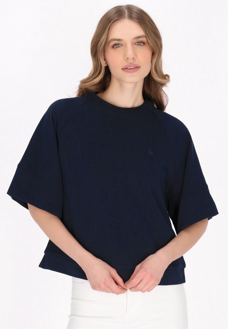 Felpa a maniche corte blu navy con collo a giro, vestibilità rilassata e logo dell'ancora discreto. Texture liscia con un design casual.