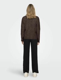 ONLY ONLCAMILLA V NECK - Džemperis - chocolate martini