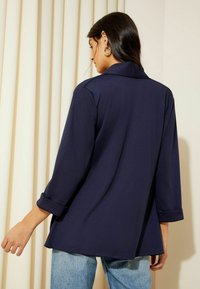 Friends Like These REGULAR FIT - EDGE TO EDGE PONTE TAILORED - Bleizers - navy