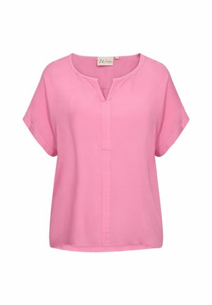 Blusa rosa de manga corta con escote en V y corte relajado. Fabricada en un tejido ligero con una textura suave y sin patrones visibles.