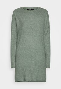 Unselected, laurel wreath 