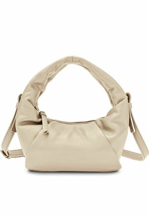 Petit sac à main en cuir beige avec poignée souple incurvée, bandoulière réglable et poche zippée à l'avant.