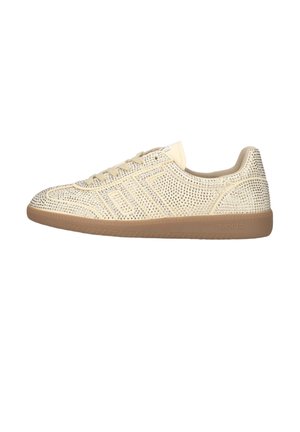 Beige lage sneaker met veters, bedekt met kleine glanzende strass-steentjes en een lichtbruine rubberen zool.