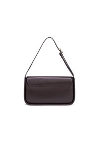 Borsa a spalla in pelle marrone con forma rettangolare, texture liscia, una tracolla curva singola e un dettaglio di chiusura a patta frontale.