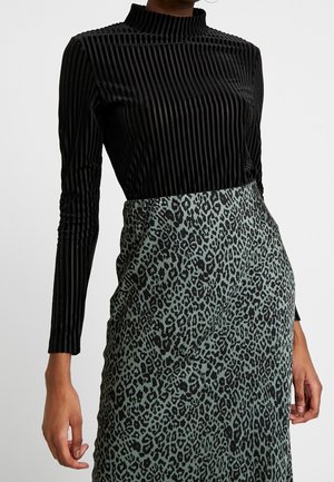 Bluzka z długim rękawem