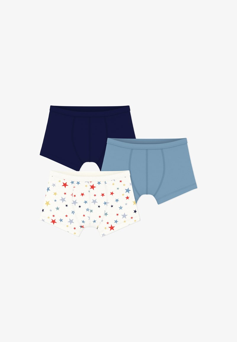 Trois paires de boxers pour garçons : bleu marine uni, bleu clair uni, et crème avec un motif d'étoiles en rouge, bleu, jaune et noir. Tissu en coton doux.