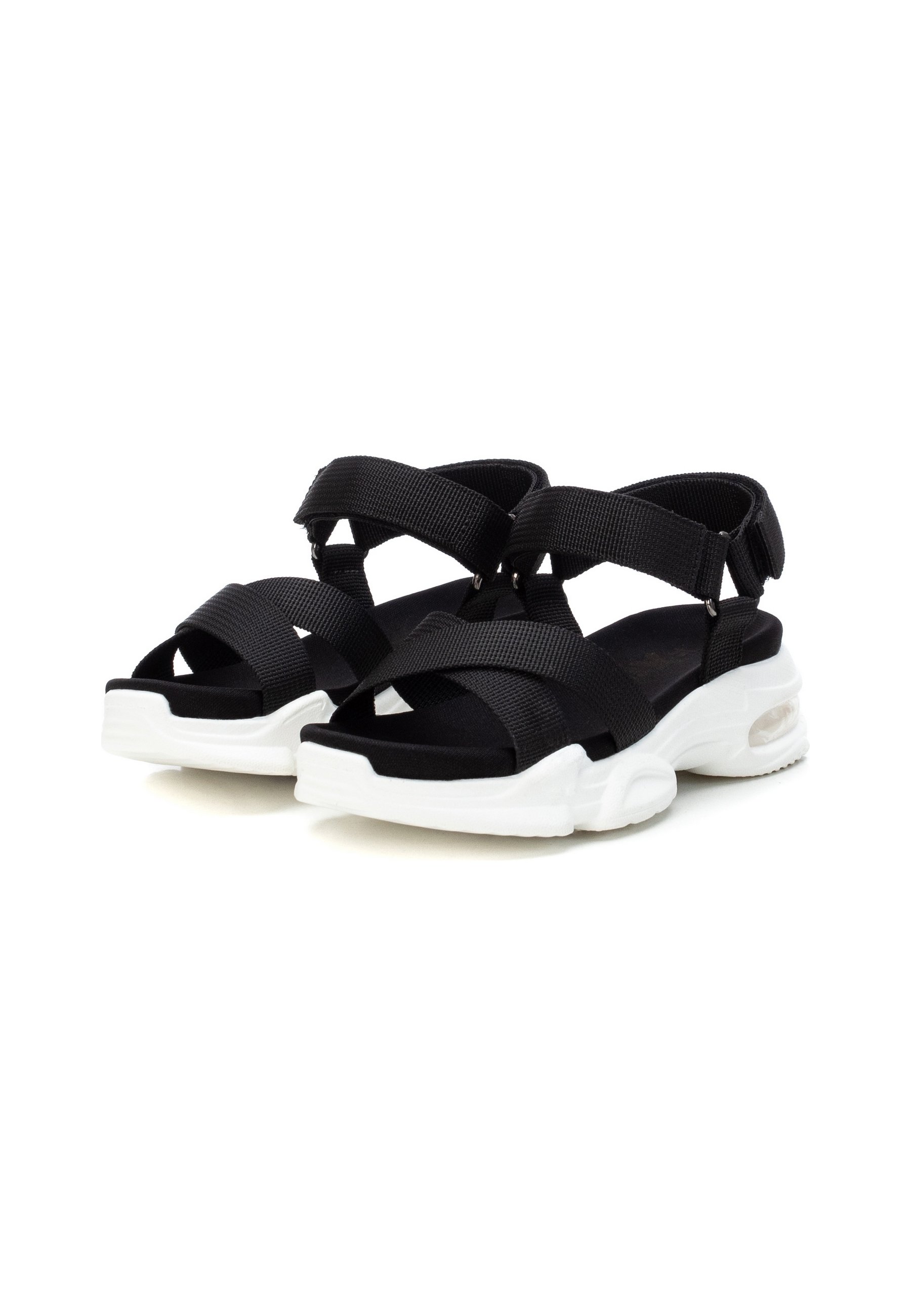 XTI Sandalias de senderismo - black/negro - Zalando.es
