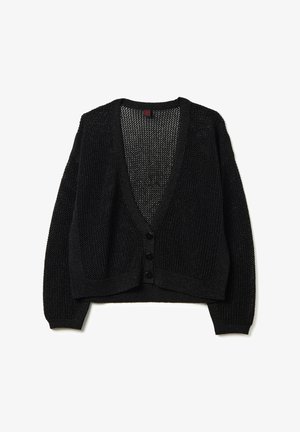 Zwarte gebreide cardigan met een diepe V-hals, lange mouwen en vier knopen aan de voorkant. Heeft een gevarieerd patroon en geribbelde manchetten en zoom.