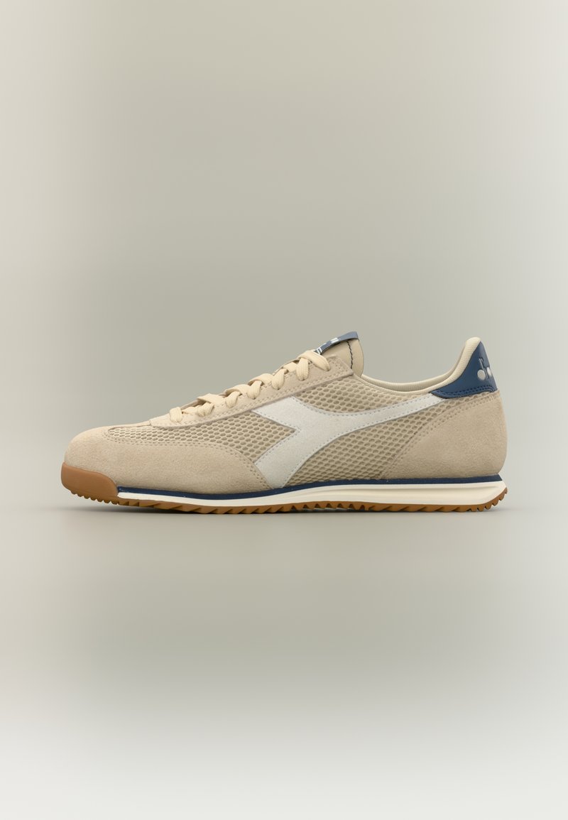Diadora Ratrile Diadora CROSS UNISEX - Trainers - parchment/beige - Zalando.ie