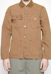 Carhartt WIP Tunn jacka - light brown