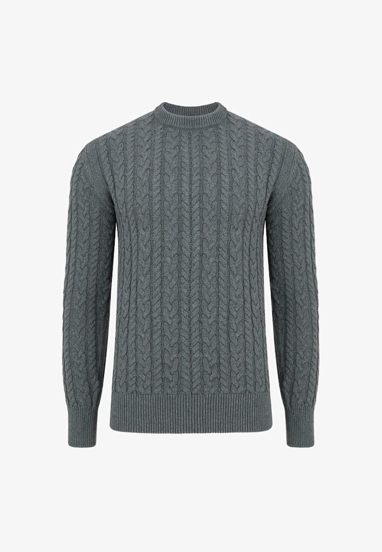 Szary sweter w sploty z okrągłym dekoltem, z teksturowanym wzorem oraz ściągaczami przy mankietach i hemie. Wykonany z grubego, ciepłego materiału.