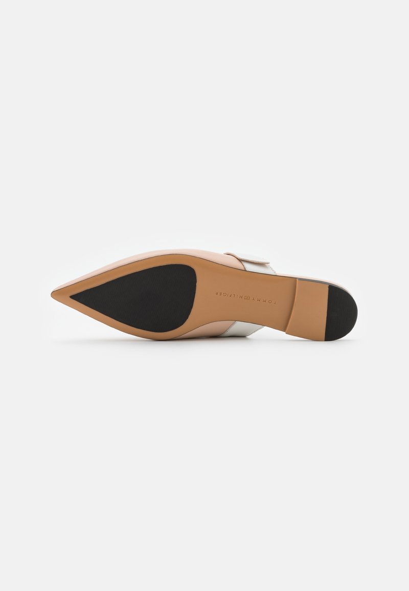 Tommy Hilfiger POINTY FEMININE MULE - Pantolette flach - misty 