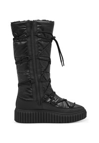 Bota negra, acolchada, de caña alta con un acabado texturizado y acolchado. Cuenta con un zipper lateral, cordones ajustables y una suela gruesa y estriada.