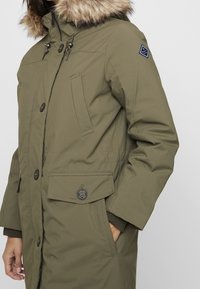 GANT Piumino lungo - olive