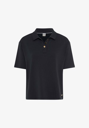 Polo nera a maniche corte con colletto e tre bottoni marroni, con un piccolo emblema dorato vicino all'orlo.