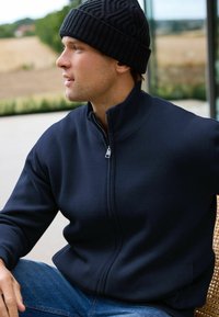 Next Kardiganas - navy borg lined