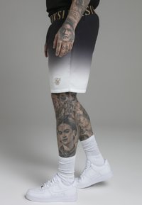 SIKSILK FADE - Kupaće hlače - black white
