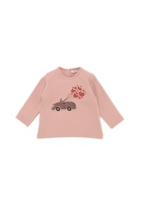 Camicia a maniche lunghe rosa chiaro realizzata in materiale morbido, con un design di un'auto marrone ricamata e palloncini rossi a forma di cuore sul davanti.