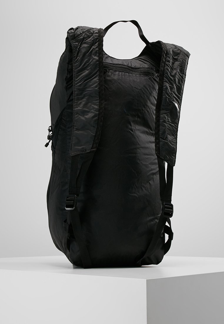 north face flyweight backpack