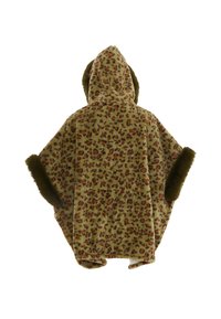 Faux fur poncho med leopardmönster i beige och brunt, med en olivgrön huva och ärmar för extra värme och textur.