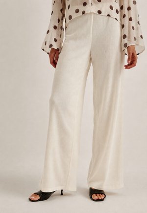 Bubbleroom, STRUCTURE - Pantaloni - white