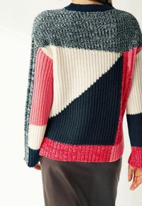 Next Neule - pink