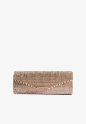 Metalen roségouden clutch met een gestructureerd oppervlak, envelopontwerp en een slanke vorm. Voorzien van een roségouden hardwareaccent.