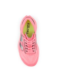 New Balance FUELCELL REBEL V4 - Road running shoes - pink