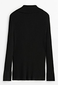 Pull en maille côtelée noire à manches longues avec col haut et larges poignets, montré de dos sur fond blanc uni.