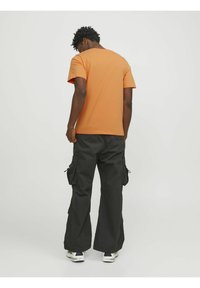 Jack & Jones Tričko s potlačou - tangerine