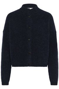 Marineblå, kort cardigan med høy hals, laget av teksturert strikket stoff og seks svarte knapper foran.
