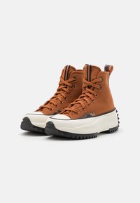 Converse RUN STAR HIKE - Sneakers alte - tawny owl/black/egret