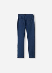 Leggings de mezclilla en azul oscuro, con una cinturilla elástica y dos bolsillos traseros. Textura suave con un diseño ajustado y pernera cónica.