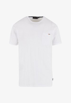 Fehér, rövid ujjú pamut póló. Jellemzője egy mellzseb kis díszítőelemmel, valamint felgöngyölt ujjak. Egyszerű, klasszikus dizájn.