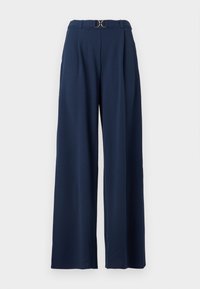 Niewybrane, black iris