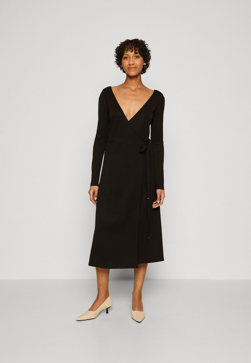 Tommy Hilfiger - WRAP MIDI DRESS - Trikotāžas kleita - black, Palielināt