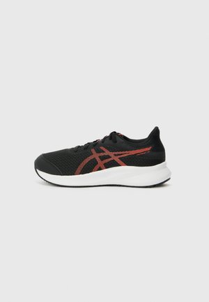 PATRIOT 13 UNISEX - Chaussures de running sur route - black/flash red