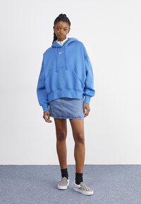 Obey Clothing REBUILT CARPENTER SKIRT - Krilo A-kroja - light indigo