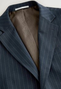 Thumbnail Image 5