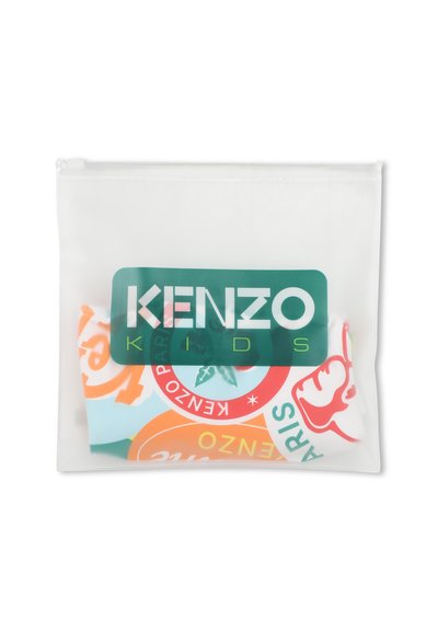 Pochette en plastique transparent arborant un logo coloré KENZO KIDS, avec des imprimés variés dans des couleurs vives telles que l'orange, le teal et le rouge.